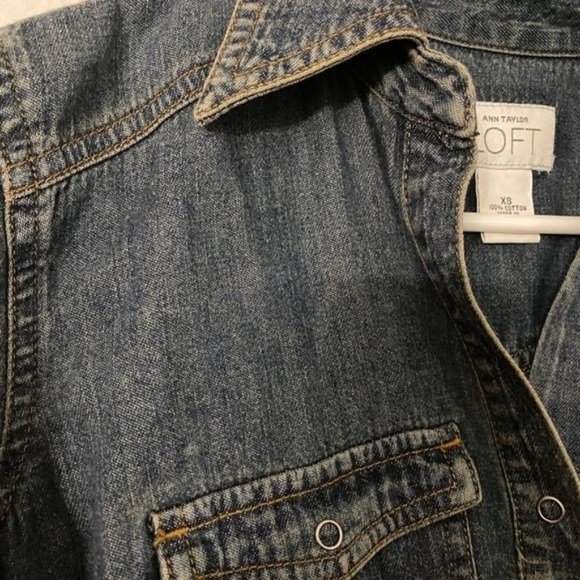 Loft Denim Softened Chambray Long Sleeve Shirt XS Snap Front - Picture 5 of 7